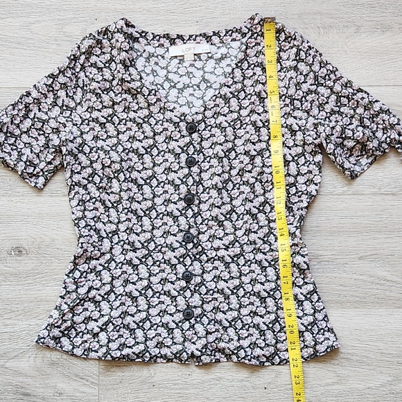 Loft Pink Floral Top Womens 4p Button Down Short Sleeve Tie Sleeve - Picture 8 of 9